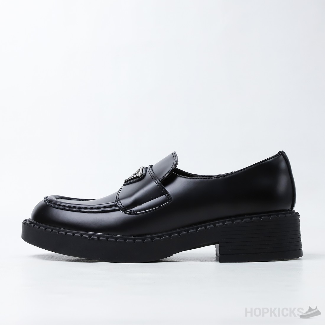 Prada Linea Rossa PS02US